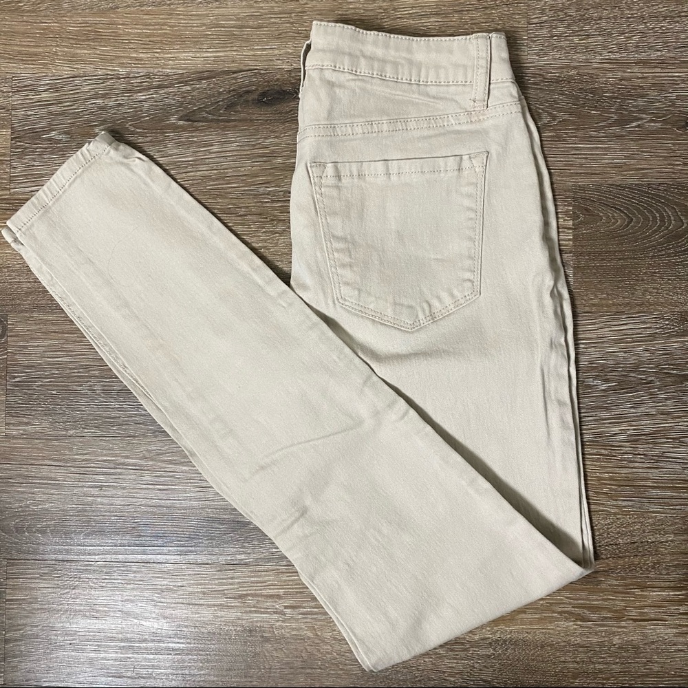 ✨Host Pick✨ Refuge Skinny Jeans